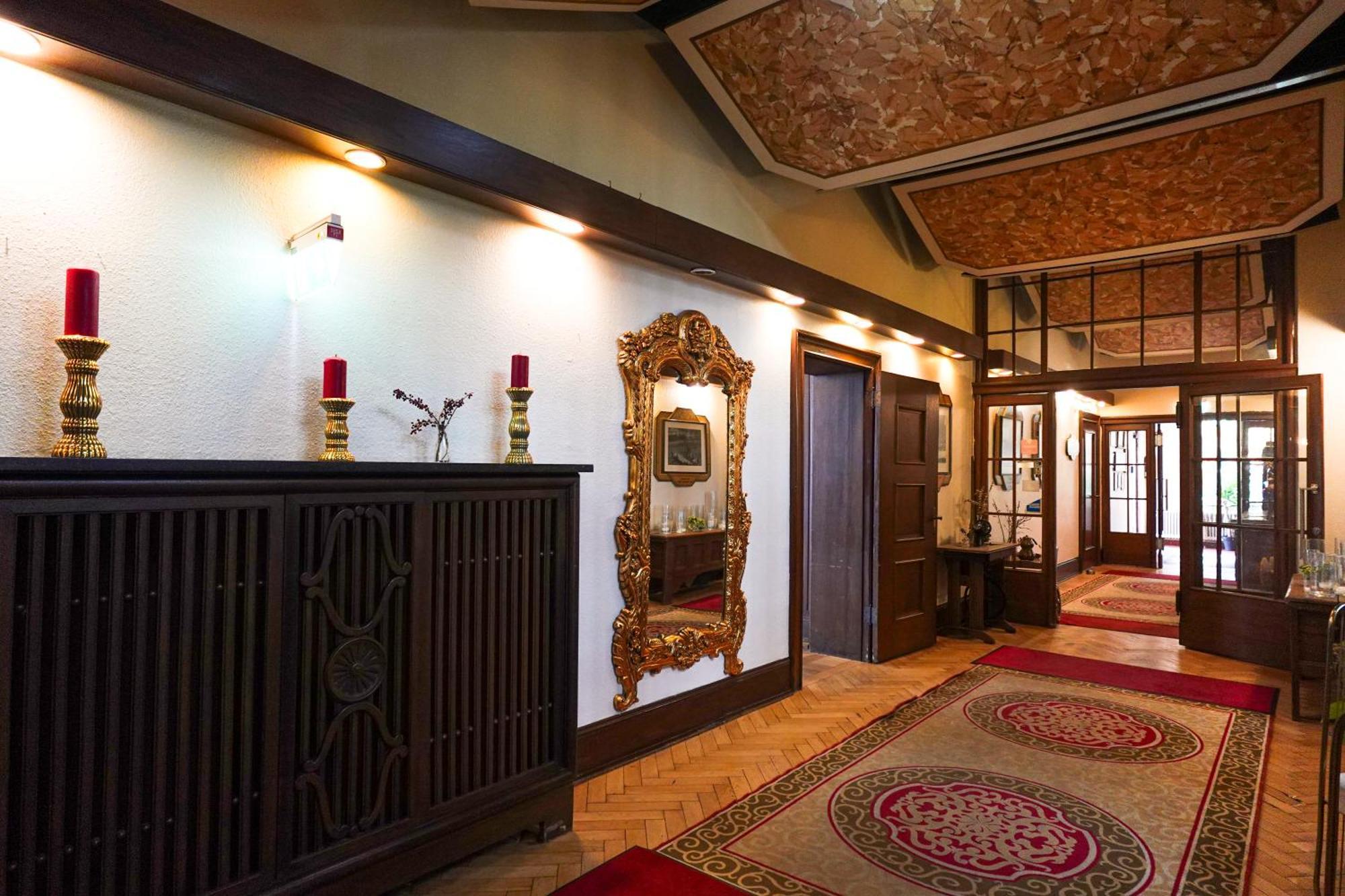 Hotel Casino Im Park Камп-Линтфорт Экстерьер фото